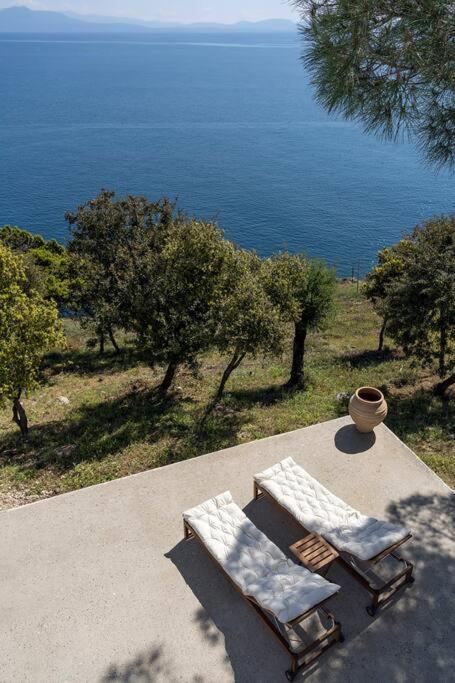 Laconian Collection Villa Big Blue Mavrovoúnion المظهر الخارجي الصورة